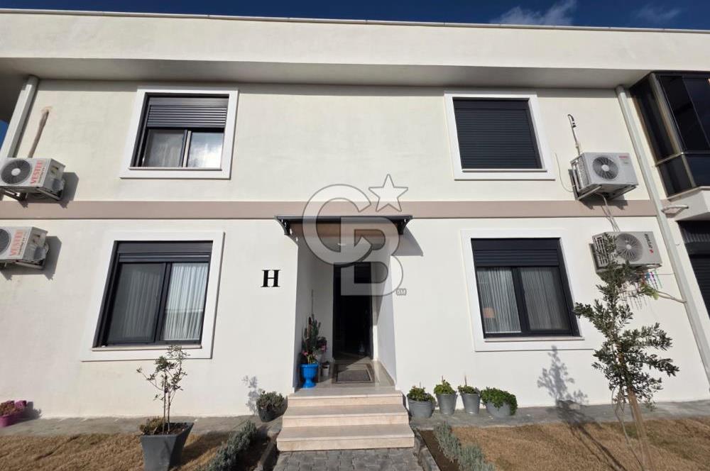 Ayvalık Altınova'da Deniz Manzaralı 1+1 Eşyalı Kiralık Daire