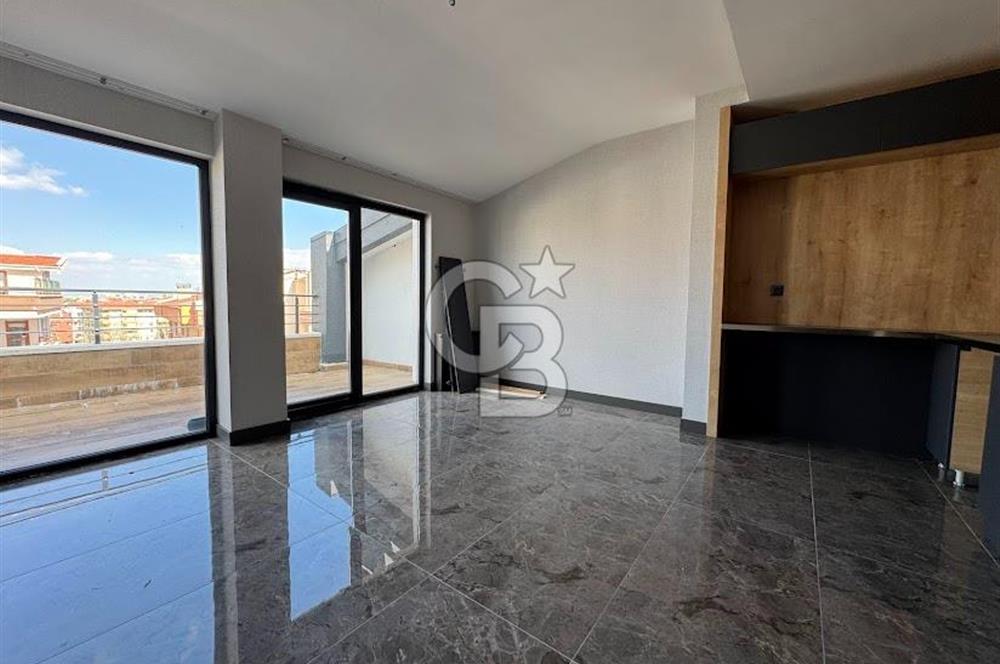 ALEXANDER DUBÇEK CADDESİNDE 4+2 ULTRA LÜKS SATILIK DUBLEKS DAİRE