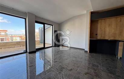 ALEXANDER DUBÇEK CADDESİNDE 4+2 ULTRA LÜKS SATILIK DUBLEKS DAİRE