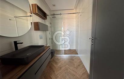ALEXANDER DUBÇEK CADDESİNDE 4+2 ULTRA LÜKS SATILIK DUBLEKS DAİRE
