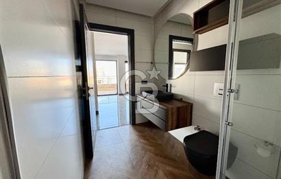 ALEXANDER DUBÇEK CADDESİNDE 4+2 ULTRA LÜKS SATILIK DUBLEKS DAİRE