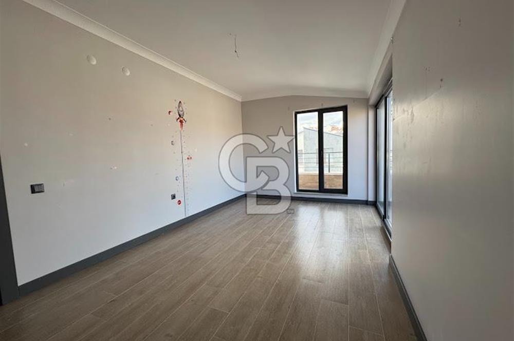 ALEXANDER DUBÇEK CADDESİNDE 4+2 ULTRA LÜKS SATILIK DUBLEKS DAİRE