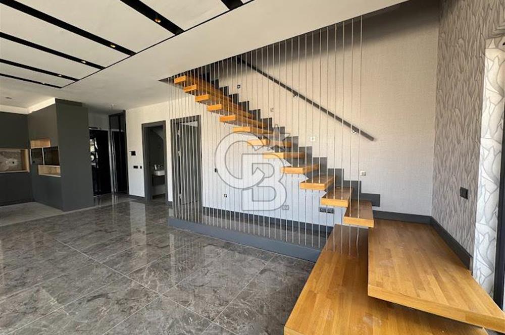 ALEXANDER DUBÇEK CADDESİNDE 4+2 ULTRA LÜKS SATILIK DUBLEKS DAİRE