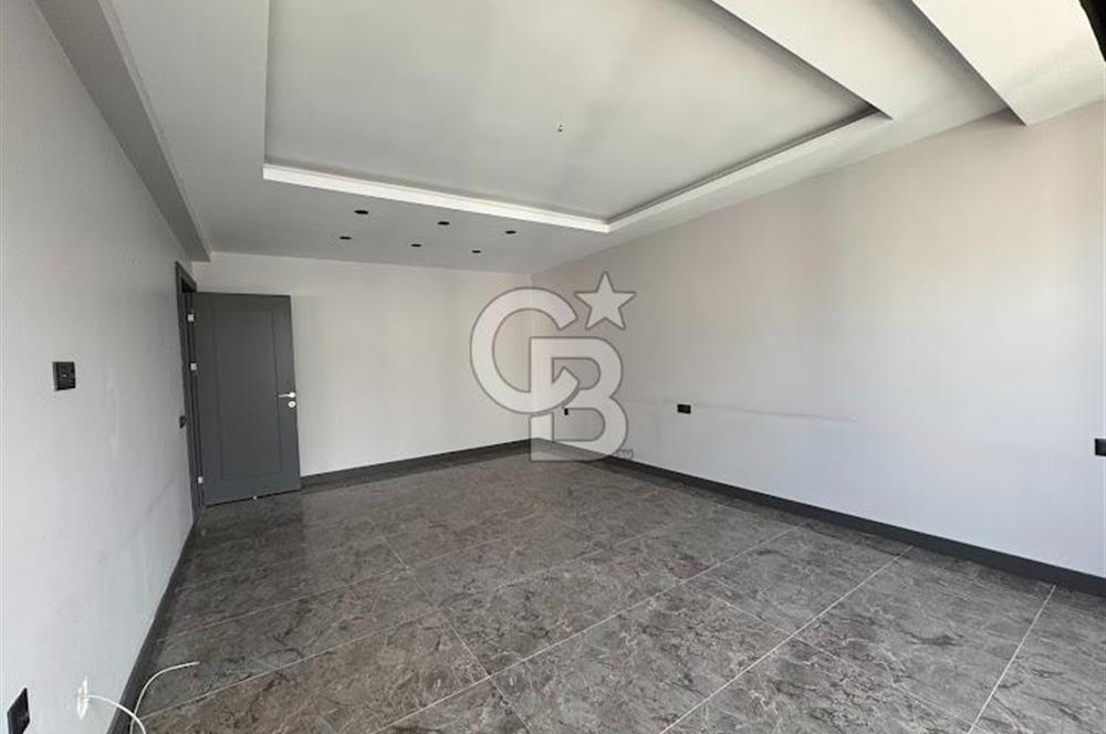 ALEXANDER DUBÇEK CADDESİNDE 4+2 ULTRA LÜKS SATILIK DUBLEKS DAİRE