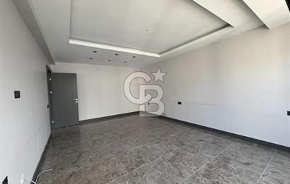 ALEXANDER DUBÇEK CADDESİNDE 4+2 ULTRA LÜKS SATILIK DUBLEKS DAİRE
