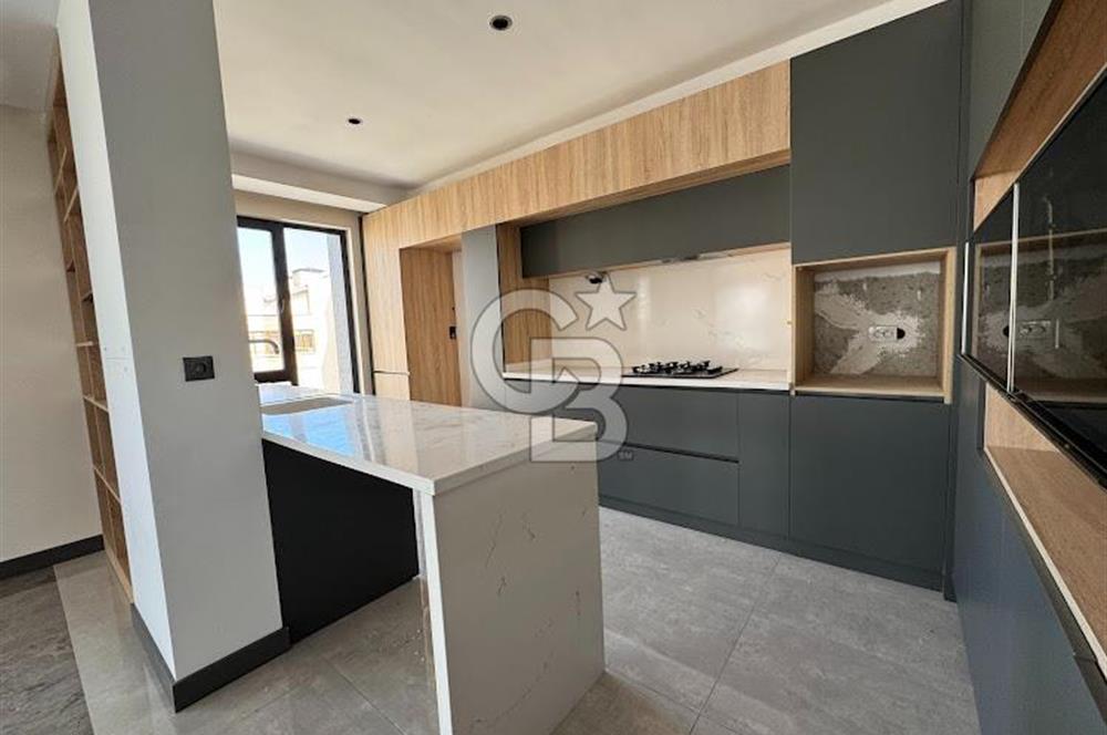 ALEXANDER DUBÇEK CADDESİNDE 4+2 ULTRA LÜKS SATILIK DUBLEKS DAİRE