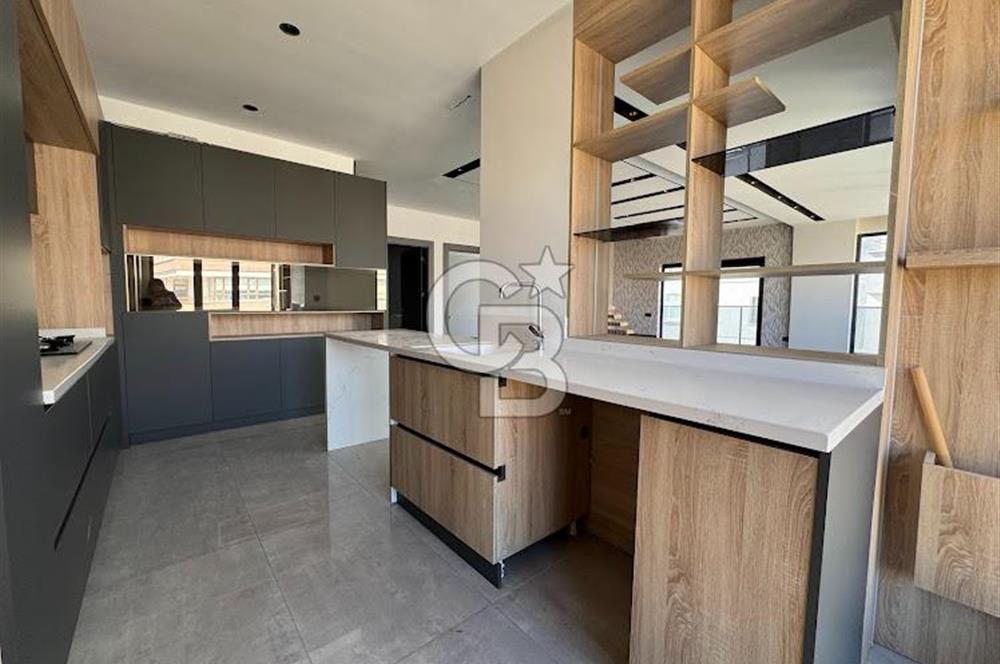 ALEXANDER DUBÇEK CADDESİNDE 4+2 ULTRA LÜKS SATILIK DUBLEKS DAİRE