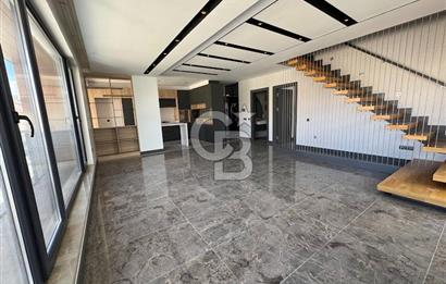 ALEXANDER DUBÇEK CADDESİNDE 4+2 ULTRA LÜKS SATILIK DUBLEKS DAİRE