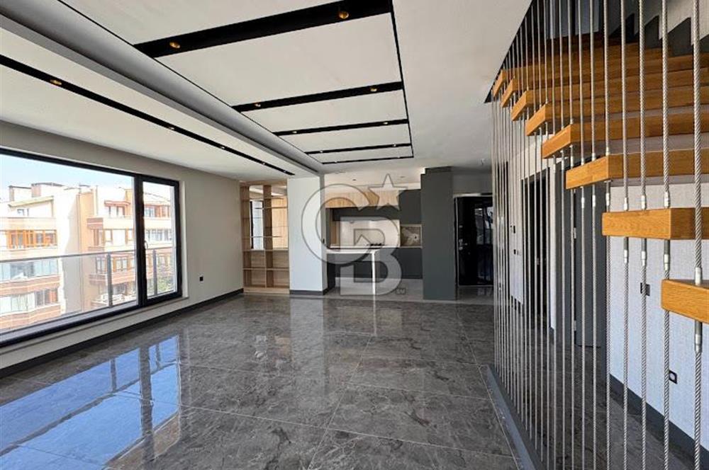 ALEXANDER DUBÇEK CADDESİNDE 4+2 ULTRA LÜKS SATILIK DUBLEKS DAİRE