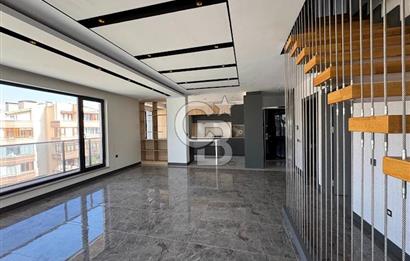 ALEXANDER DUBÇEK CADDESİNDE 4+2 ULTRA LÜKS SATILIK DUBLEKS DAİRE