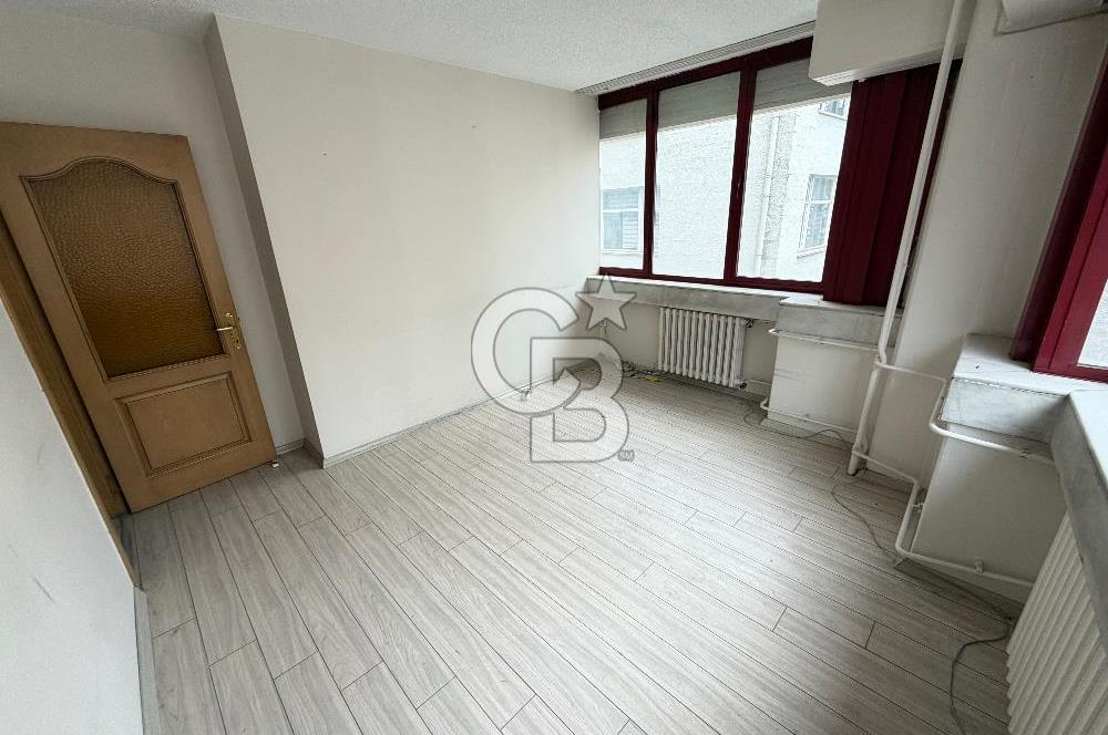 Cumhuriyet mah. ‘De satılık ofis