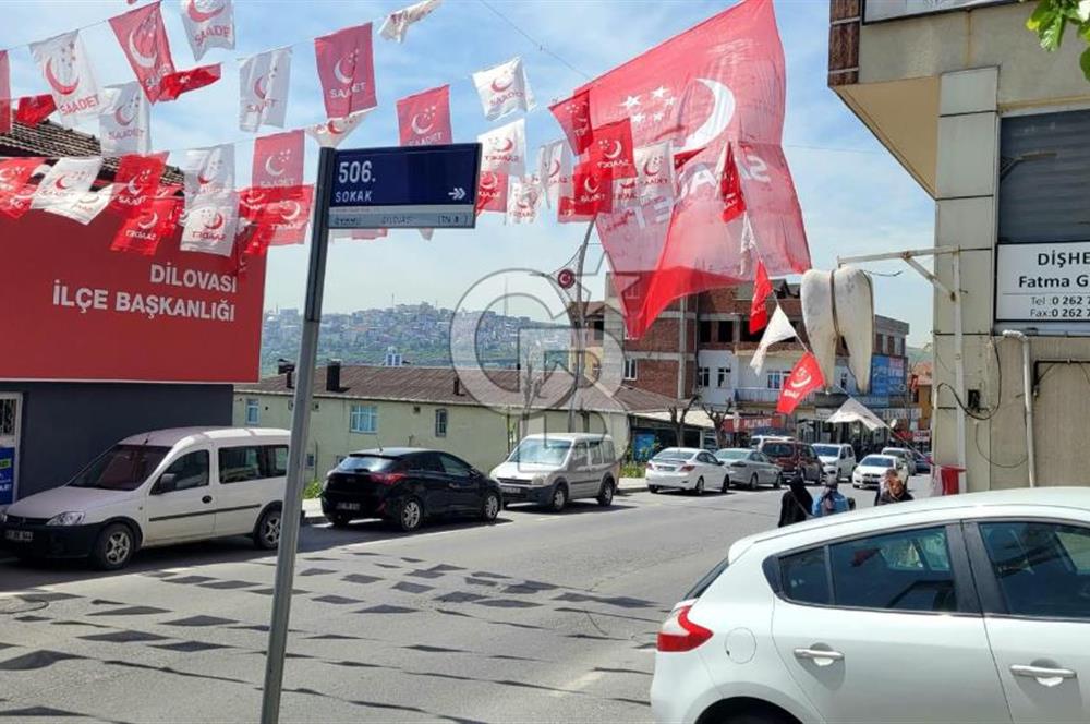 DİLOVASI ANA CADDE ÜZEİNDE 428M² TİCARİ ARSA