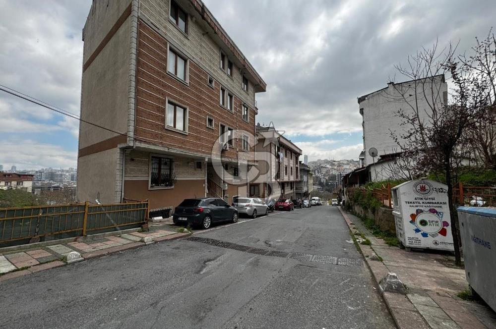 Kağıthane Nurtepede Metroya Yakın Bahçeli 2+1 Satılık Daire