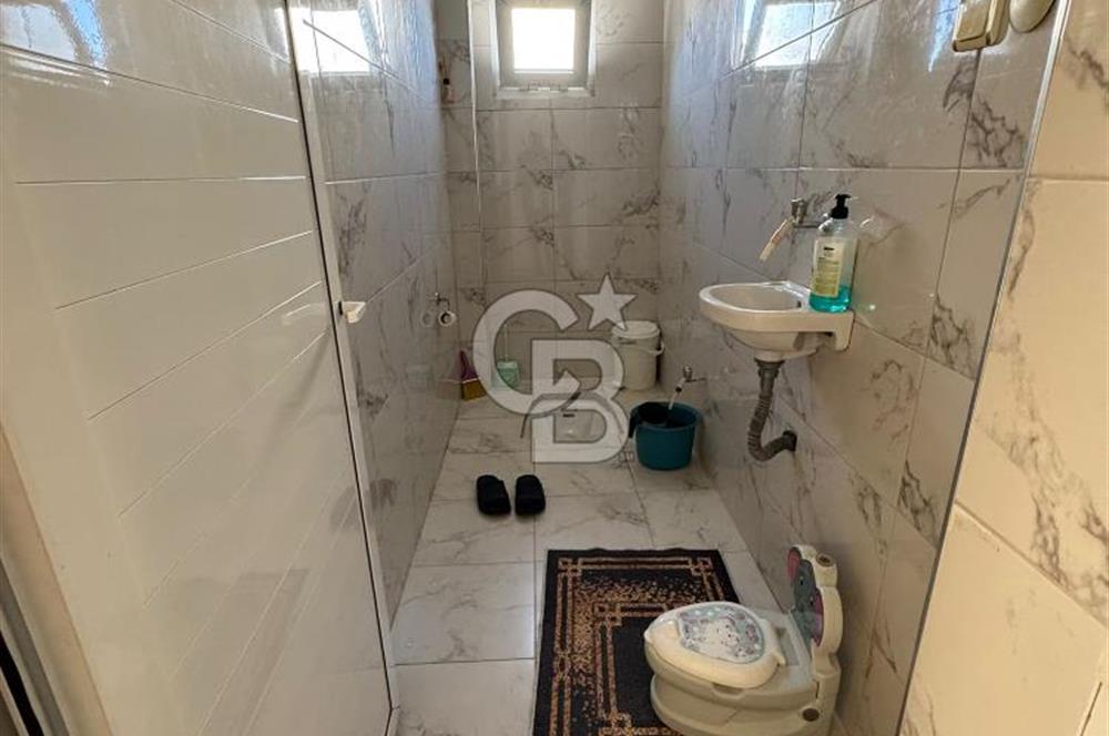 Karabağlar Yunus Emre Mah Cadde Üzeri 117 m2 2+1 Daire