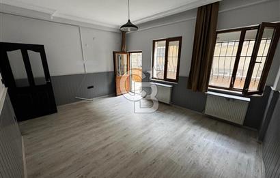 Kağıthane Nurtepede Metroya Yakın Bahçeli 2+1 Satılık Daire