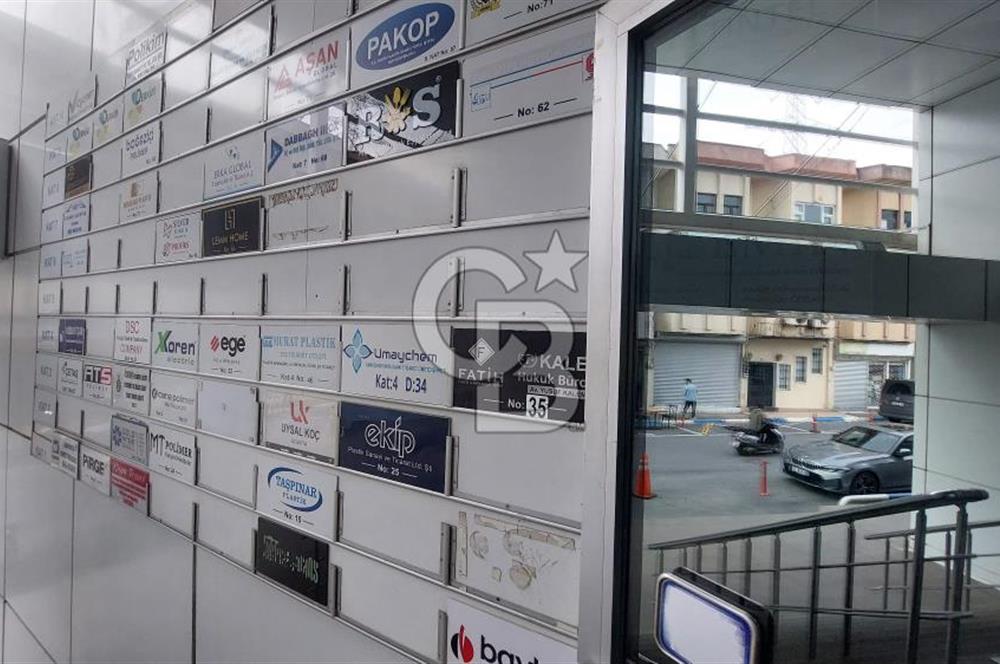 İSTOÇ C PLAZA’DA 2+1 SATILIK OFİS