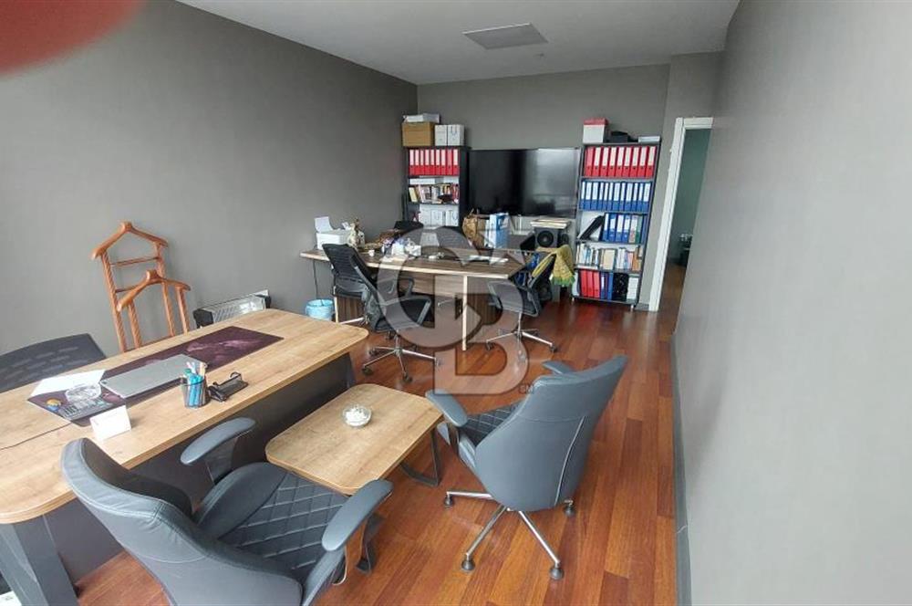 İSTOÇ C PLAZA’DA 2+1 SATILIK OFİS