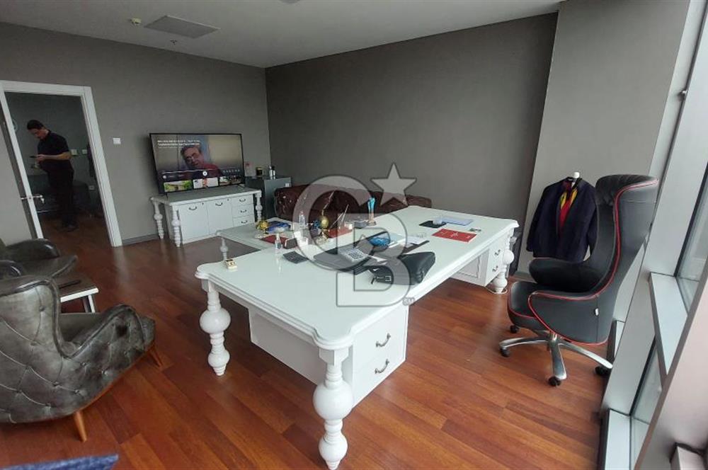 İSTOÇ C PLAZA’DA 2+1 SATILIK OFİS