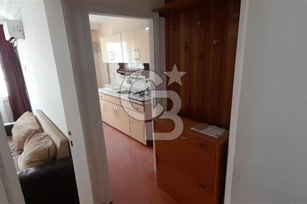 KARŞIYAKA ÇARŞI İÇİNDE 2+1 KLASİK 80 m2 ARAKAT DAİRE