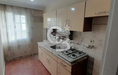 KARŞIYAKA ÇARŞI İÇİNDE 2+1 KLASİK 80 m2 ARAKAT DAİRE