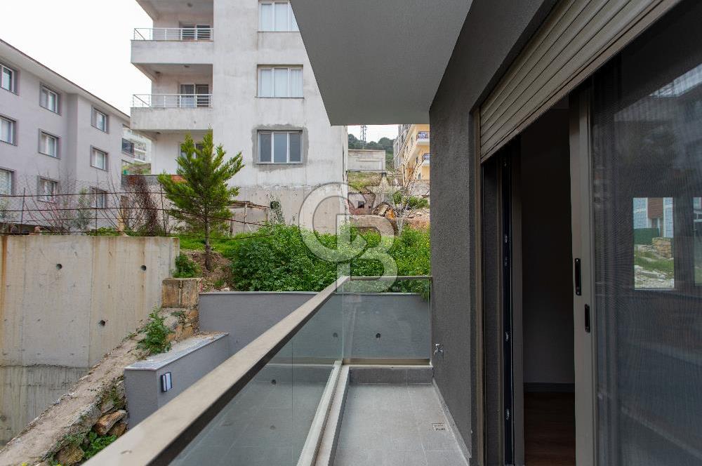 Foça Kazım Dirik Mah.Satılık 2+1 Bahçeli Dubleks