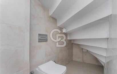 Foça Kazım Dirik Mah.Satılık 2+1 Bahçeli Dubleks