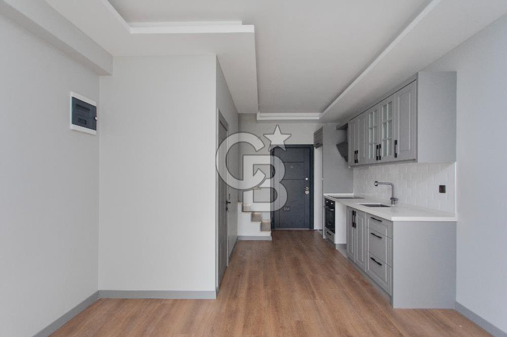 Foça Kazım Dirik Mah.Satılık 2+1 Bahçeli Dubleks