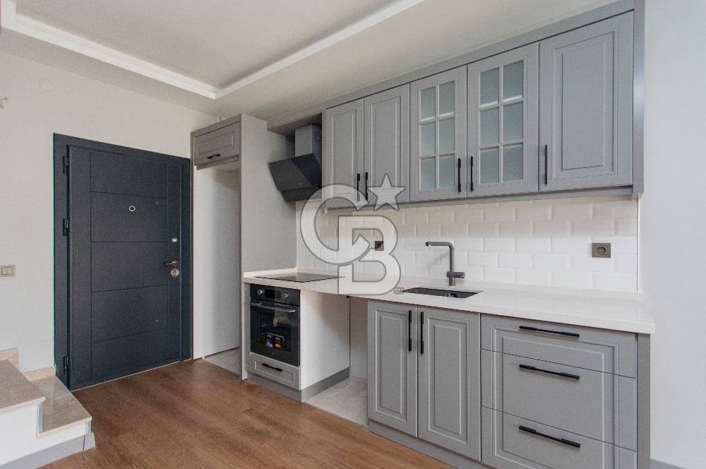 Foça Kazım Dirik Mah.Satılık 2+1 Bahçeli Dubleks