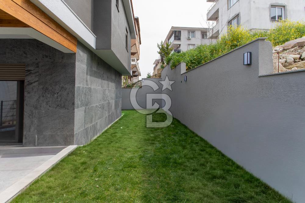 Foça Kazım Dirik Mah.Satılık 2+1 Bahçeli Dubleks