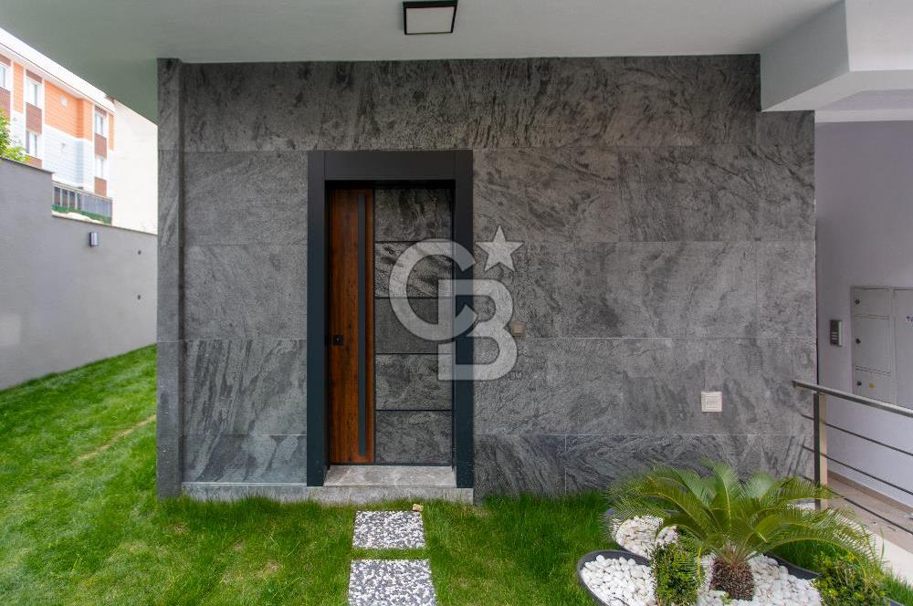 Foça Kazım Dirik Mah.Satılık 2+1 Bahçeli Dubleks