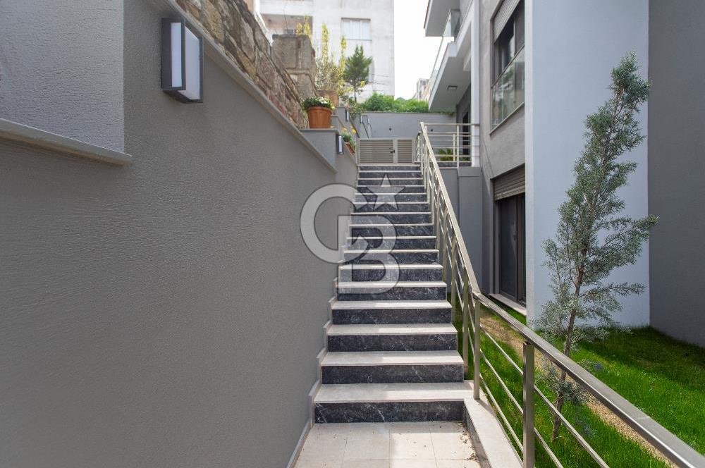 Foça Kazım Dirik Mah.Satılık 2+1 Bahçeli Dubleks