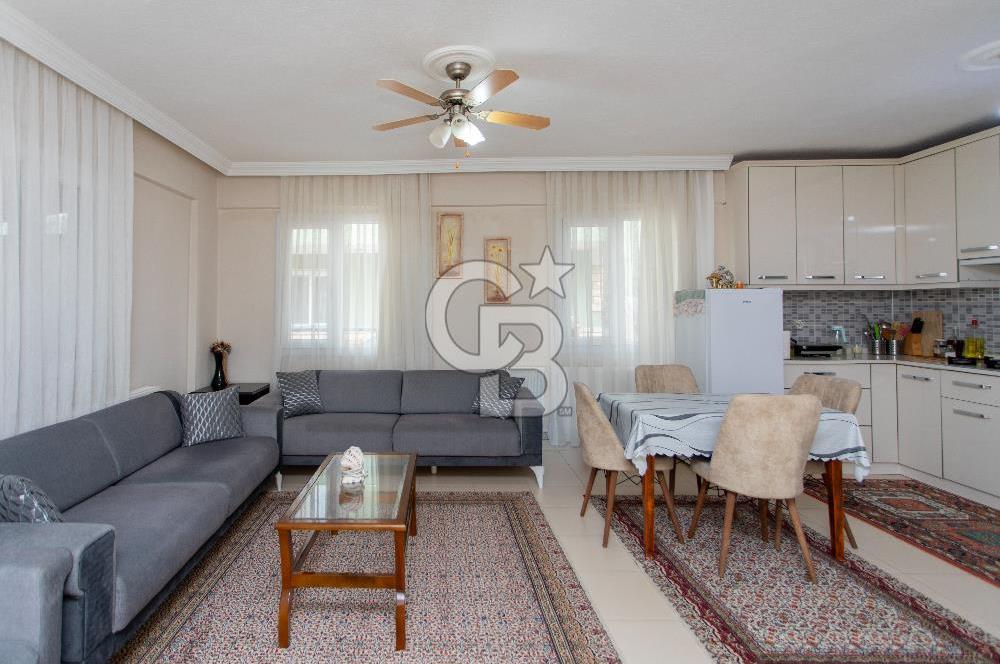 Foça Yenibağarası'nda Satılık Müstakil Ev ve Arsası