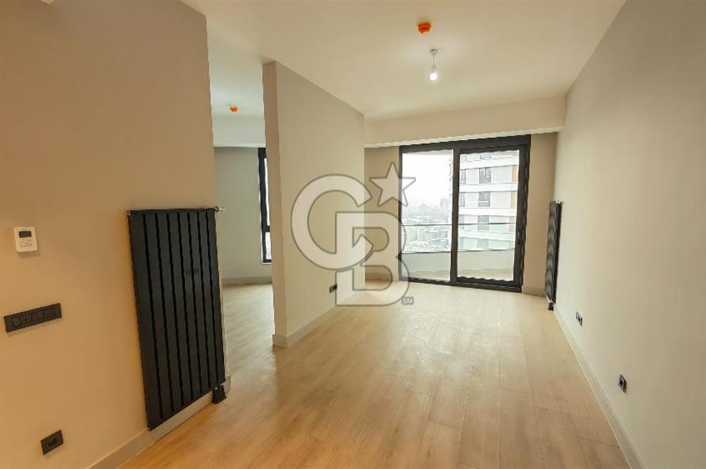 Evora İzmir Balkonlu Kısmi Deniz Manzaralı Kiralık 1+1 Daire