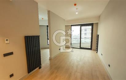 Evora İzmir Balkonlu Kısmi Deniz Manzaralı Kiralık 1+1 Daire