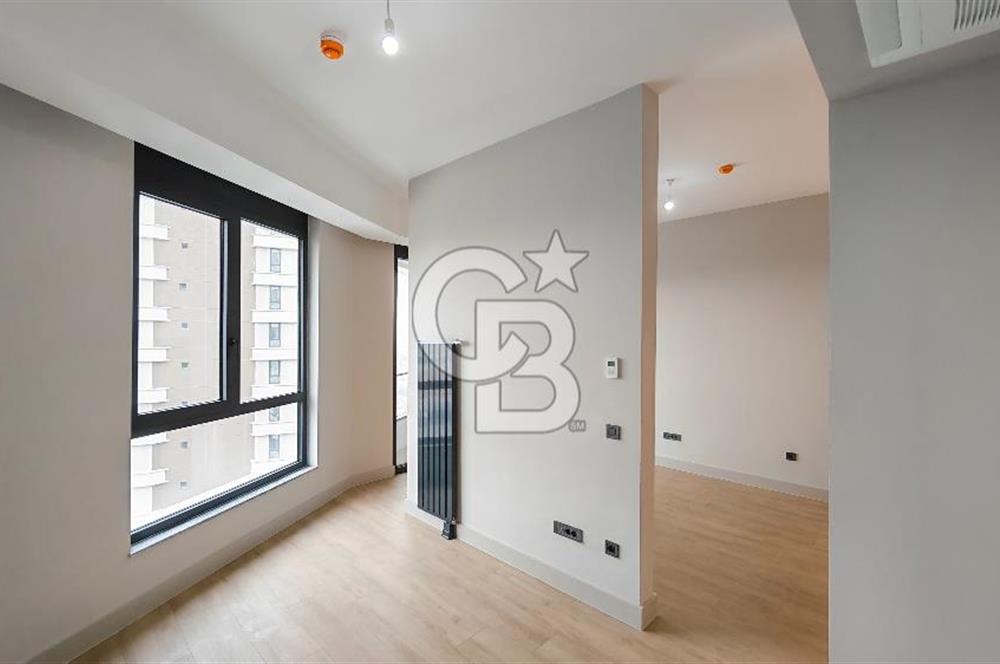 Evora İzmir Balkonlu Kısmi Deniz Manzaralı Kiralık 1+1 Daire