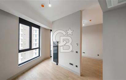 Evora İzmir Balkonlu Kısmi Deniz Manzaralı Kiralık 1+1 Daire