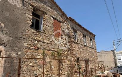 Çeşme Çiftlikköyde 520 m² Arsada Satılık Taş Konak 