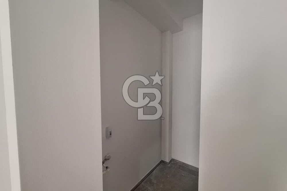 ATAKENT MAHALLESİNDE TRAMVAYA 100 METRE FIRSAT SATILIK DÜKKKAN