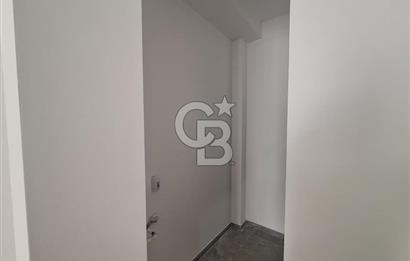 ATAKENT MAHALLESİNDE TRAMVAYA 100 METRE FIRSAT SATILIK DÜKKKAN