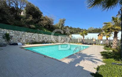 Yenifoça Kozbeyli'de Eşyalı Kiralık Villa