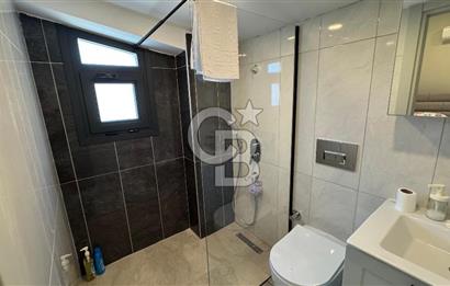 Yenifoça Kozbeyli'de Eşyalı Kiralık Villa