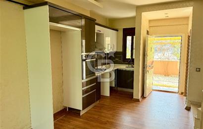 Foça Kazım Dirik Mah. Kiralık 2+1 Bahçeli Dubleks