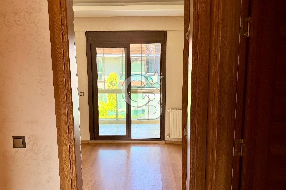 Foça Kazım Dirik Mah. Kiralık 2+1 Bahçeli Dubleks