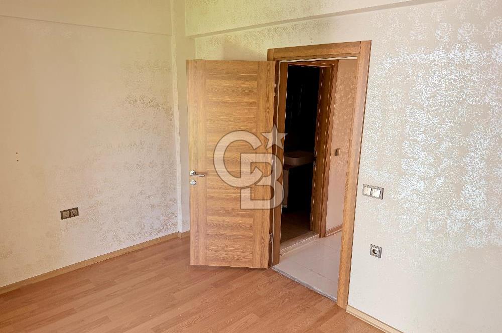 Foça Kazım Dirik Mah. Kiralık 2+1 Bahçeli Dubleks