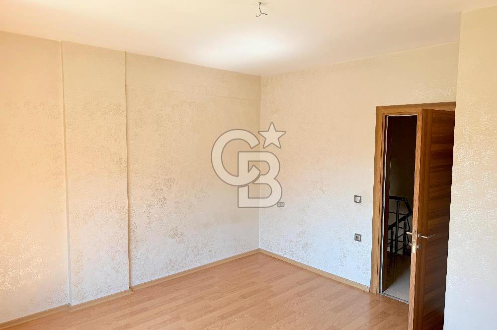 Foça Kazım Dirik Mah. Kiralık 2+1 Bahçeli Dubleks