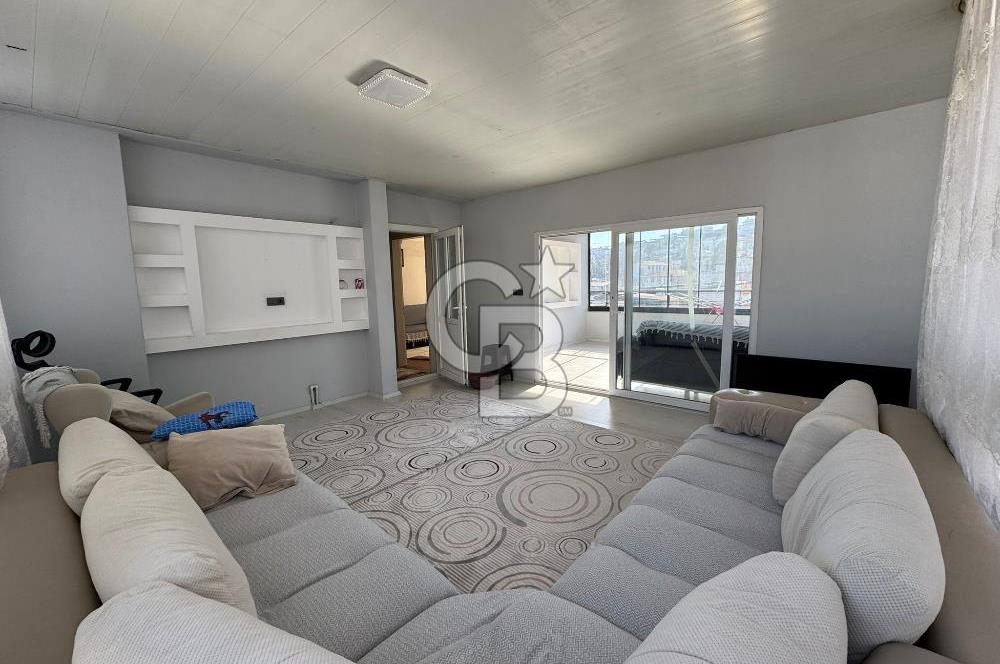 Karabağlar Yunus Emre Mah Cadde Üzeri 117 m2 3+1Teraslı Daire