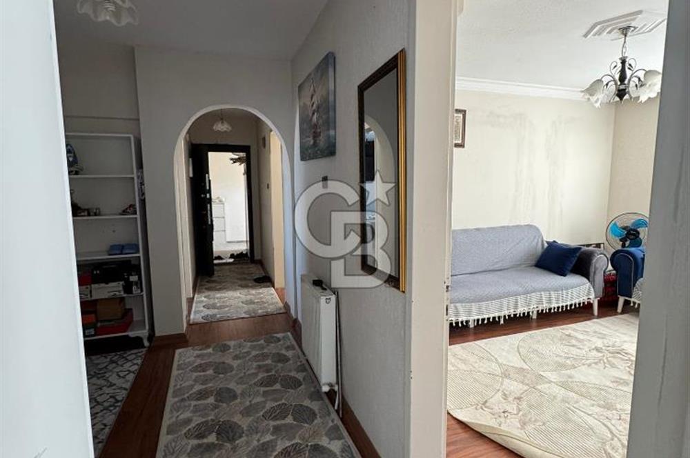Karabağlar Yunus Emre Mah Cadde Üzeri 117 m2 3+1Teraslı Daire