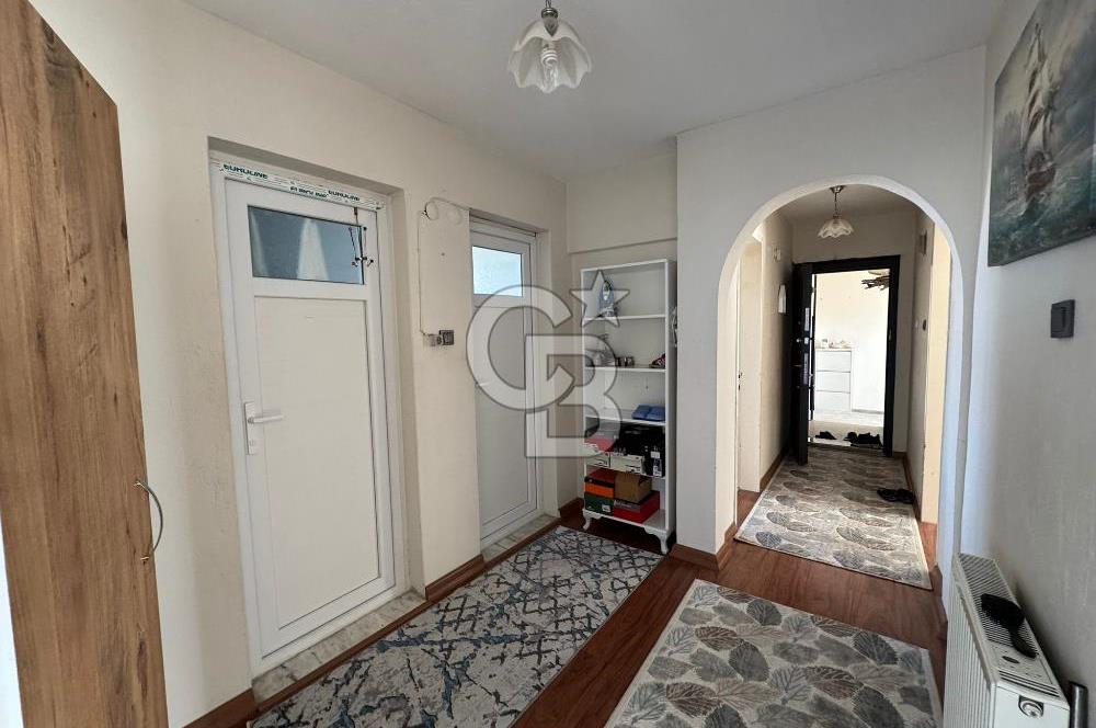 Karabağlar Yunus Emre Mah Cadde Üzeri 117 m2 3+1Teraslı Daire