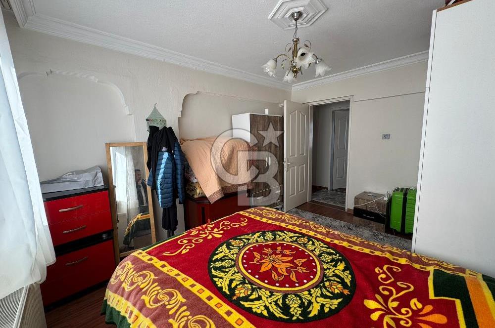 Karabağlar Yunus Emre Mah Cadde Üzeri 117 m2 3+1Teraslı Daire