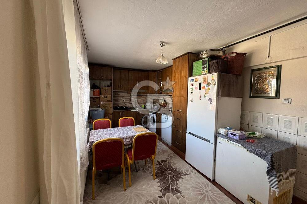 Karabağlar Yunus Emre Mah Cadde Üzeri 117 m2 3+1Teraslı Daire